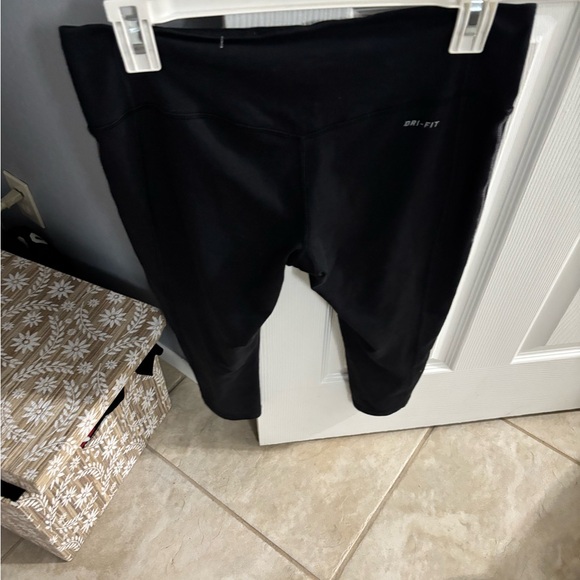 Nike Black Leggings Form-Fitting Stretch - Picture 3 of 4